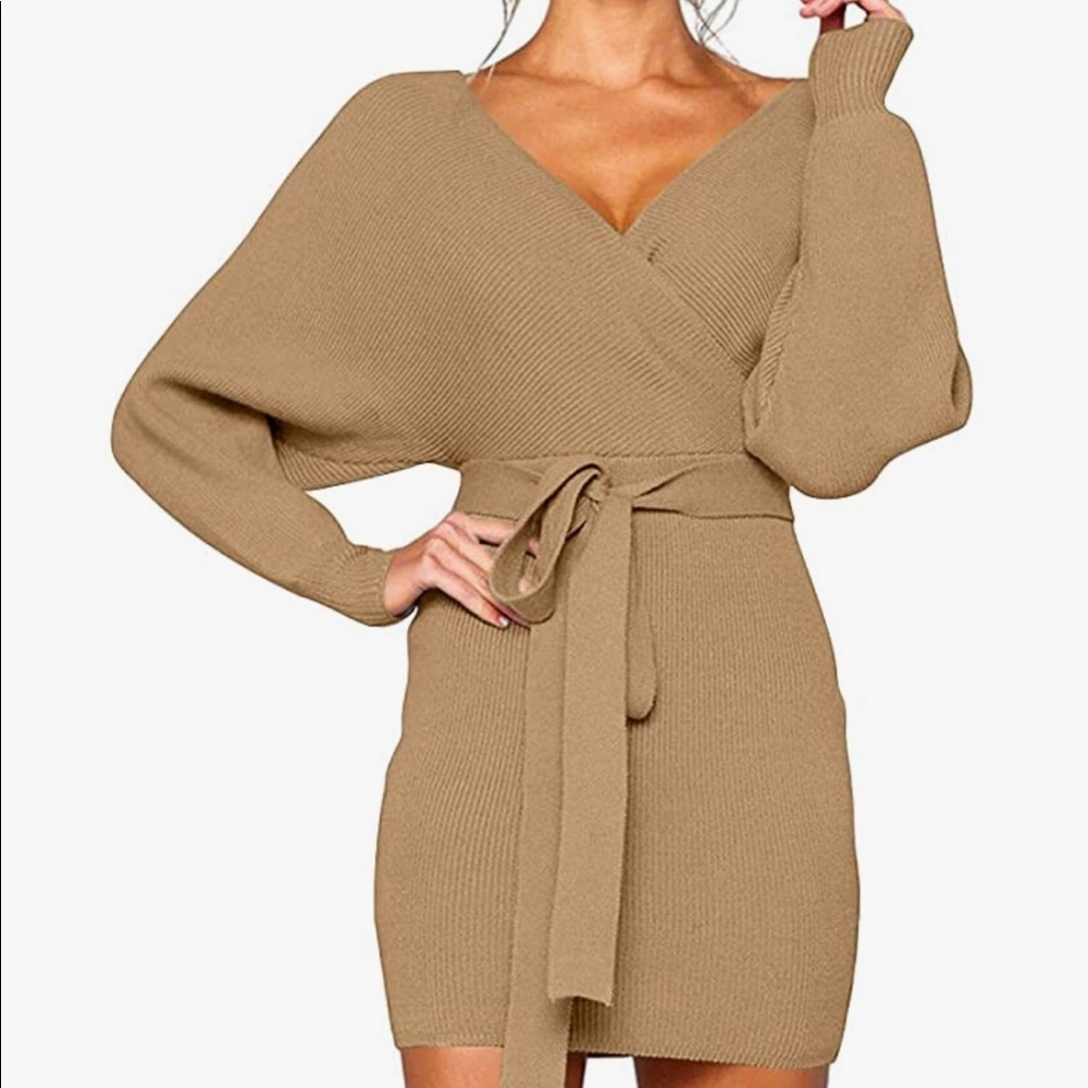 Long sleeve knitted, backless sweater mini dress